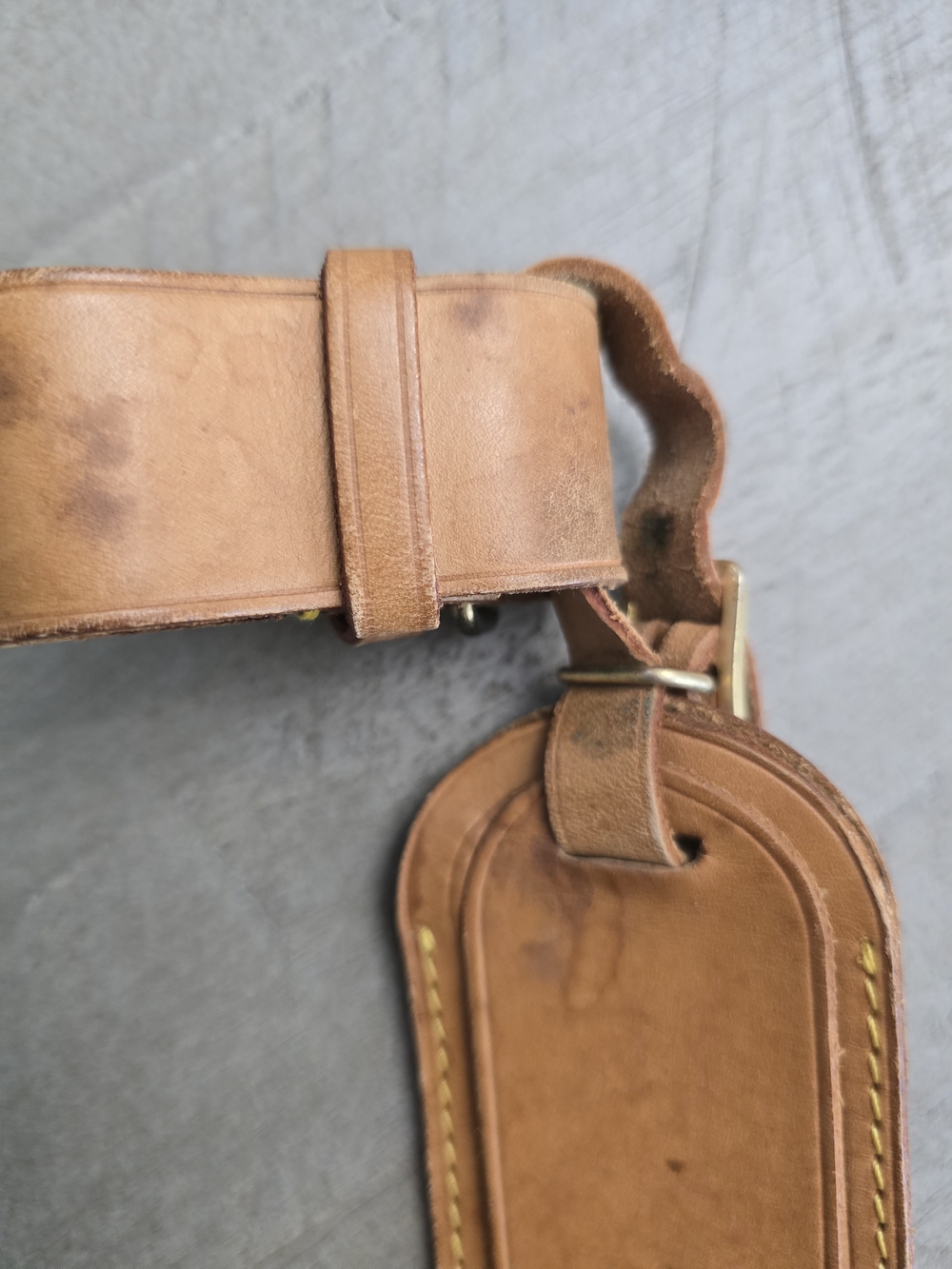 Louis Vuitton Light Tan Leather Luggage Tag & Poignet Set - Picture 4 of 5